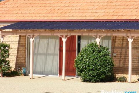Fairways Bed & Breakfast At Jerilderie - Accommodation Broome 2