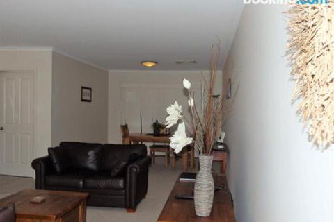Fairways Bed & Breakfast At Jerilderie - Accommodation Broome 4