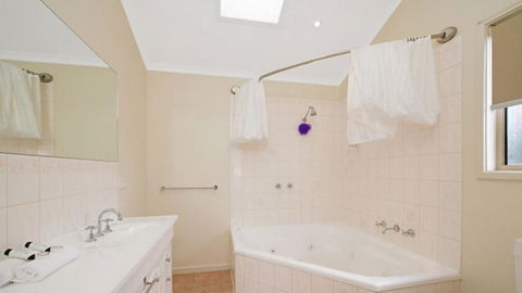 Valkei - Accommodation Broome 1