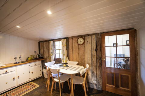 Camerons Cottage - Accommodation Broome 3