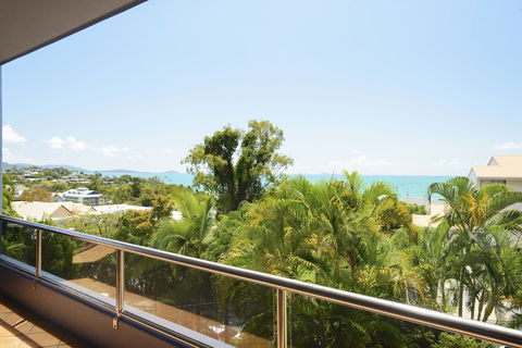 Airlie Harbour 3 Bedroom Apartment - Accommodation Broome 1