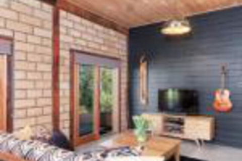 Falls River Luxury Accommodation - Accommodation Broome 0