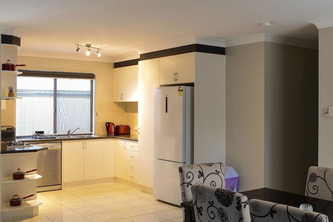 Atricom Apartments Australia - Accommodation Broome 4