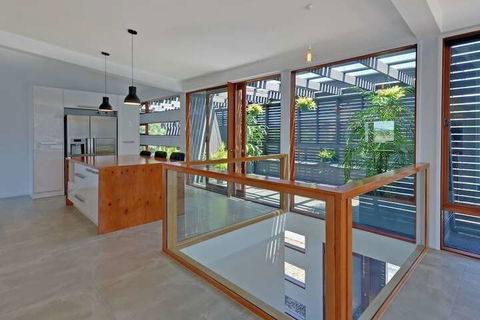 Amazing Unique Five-Star Waterfront Retreat - Accommodation Broome 3