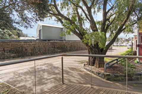 JOHANSSONS PERCH COTTAGE - Accommodation Broome 1