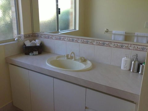 The Family Home - Accommodation Broome 4