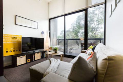 GEORGE, 1BDR North Melbourne Apartment - Accommodation Broome 0