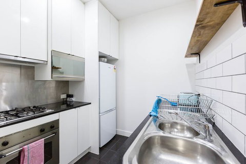 HAZEL, 3BDR Melbourne Apartment - Accommodation Broome 2