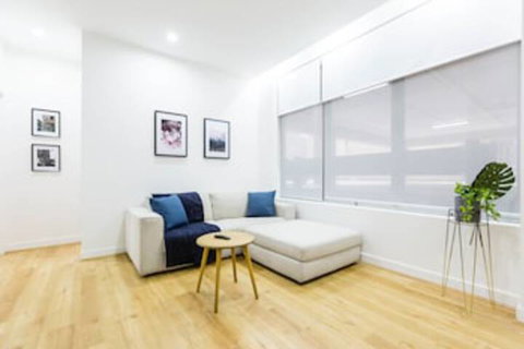 HAZEL, 3BDR Melbourne Apartment - Accommodation Broome 0