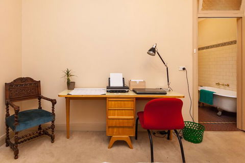 MADELINE, 1BDR Fitzroy Apartment - Accommodation Broome 1