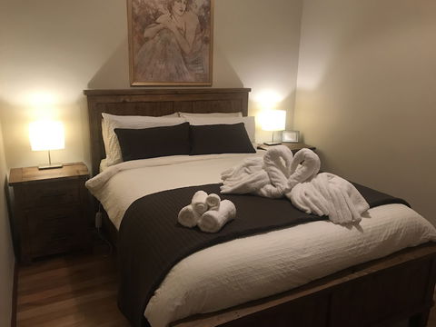 Atina Rocks Country Homestead - Accommodation Broome 4