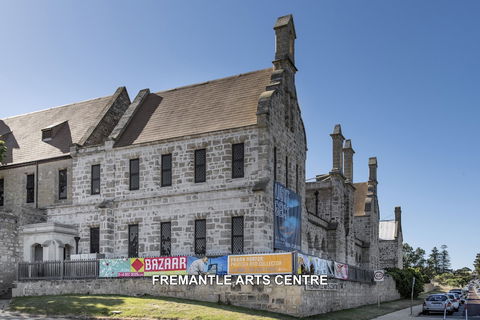 Celina's Ocean View Studio - Adults Only - Accommodation Broome 6