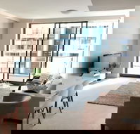 The Elegant Designer Home - Accommodation Broome
