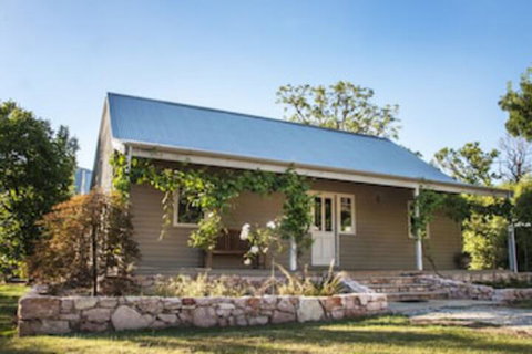 Johanna NEW MODERN HOUSE - Accommodation Broome 0