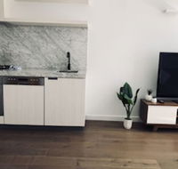 Level 8 Marvelous Apartment with pool access - Accommodation Broome