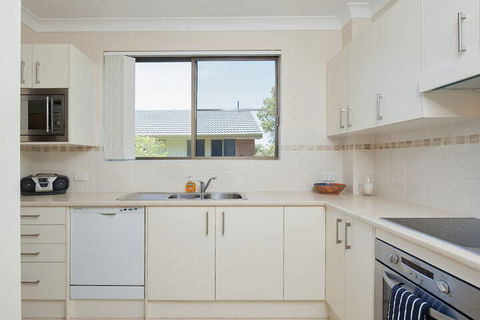 Victory Court Unit 3 / 3 Columbia Close - Accommodation Broome 3