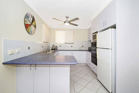KINGSCLIFF HOLIDAY HOME On The HILL SYDS VIEW - Accommodation Broome 5