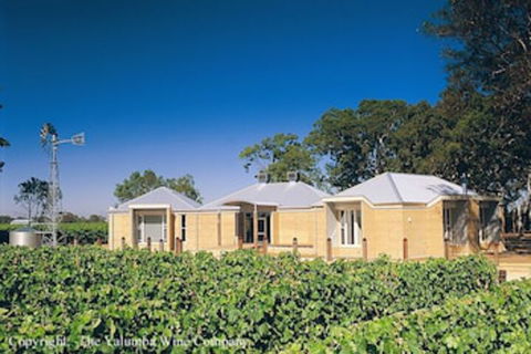Yalumba Menzies Retreat - Accommodation Broome 0