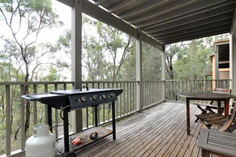 Villa Pinot Located Within Cypress Lakes - Accommodation Broome 4