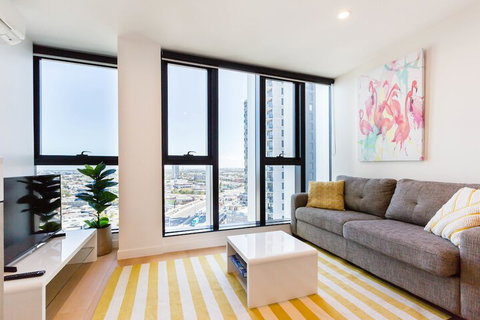 Tori, 1BDR Southbank Apartment - Accommodation Broome 1