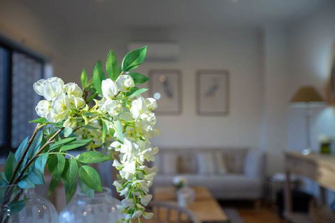 AUJOY 4 Bed Townhouse Burwood 2 - Accommodation Broome 7