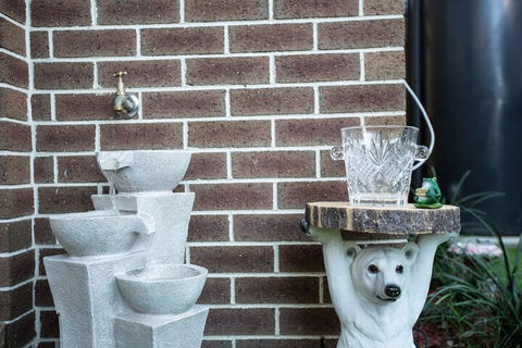 AUJOY 4 Bed Townhouse Burwood 2 - Accommodation Broome 2