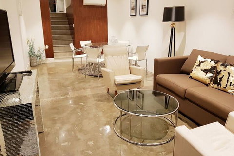 Darling Harbour Modern 2 Bedroom Terrace - Accommodation Broome 6