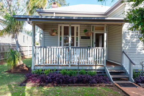 Ambiente Cottage Pet & Family Friendly - Accommodation Broome 2