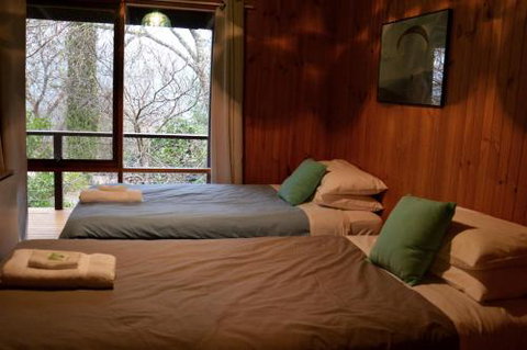 1 School Road Wandiligong - Accommodation Broome 5