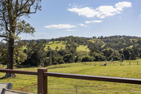 Valley Cabins By The Creek - Accommodation Broome 7