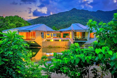 Alkira Award Winning Luxury Holiday Home - Accommodation Broome 2