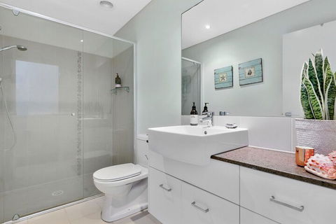 COASTAL CHIC At CASUARINA - Accommodation Broome 7