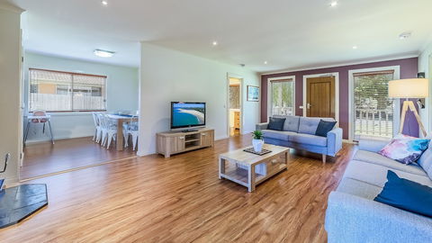 Loch Retreat 550m TO Town - Accommodation Broome 6