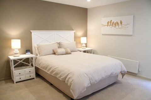 LA MER Centrally Located Free Wifi - Accommodation Broome 0