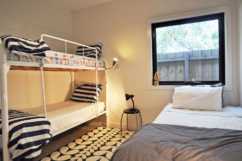 Armstrongs Close TO Beach - Accommodation Broome 4