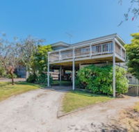 Inverloch Beach HUT Close TO Beach  Shops - Accommodation Broome