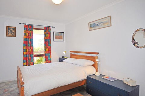 Beilby Beach Cottage Free Wifi & Foxtel PET Friendly - Accommodation Broome 2