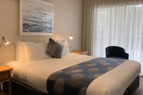 Eugenies Luxury Accommodation - Accommodation Broome 7