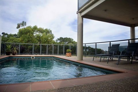 Eugenies Luxury Accommodation - Accommodation Broome 3