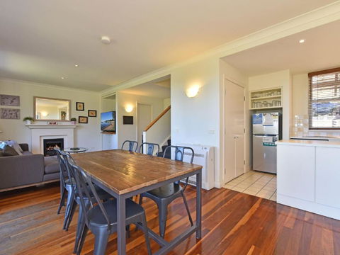 Villa Executive 2br Ferre Resort Condo Located Within Cypress Lakes Resort (nothing Is More Central) - Accommodation Broome 6