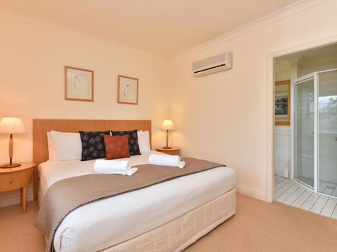 Villa 2br Provence Resort Condo Located Within Cypress Lakes Resort (nothing Is More Central) - Accommodation Broome 2