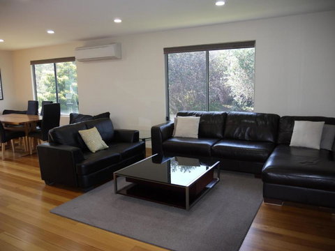 Luxury Near Old Pier Beach - Accommodation Broome 3