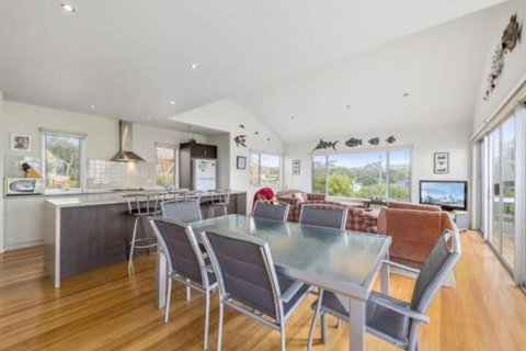Seaside Pleasure - Accommodation Broome 2