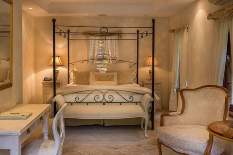 Victoria's At Wategos - Accommodation Broome 5