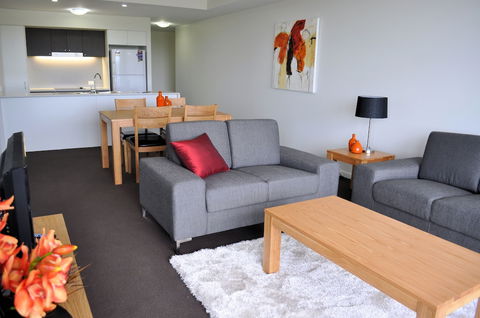 Apartments G60 Gladstone - Accommodation Broome 5