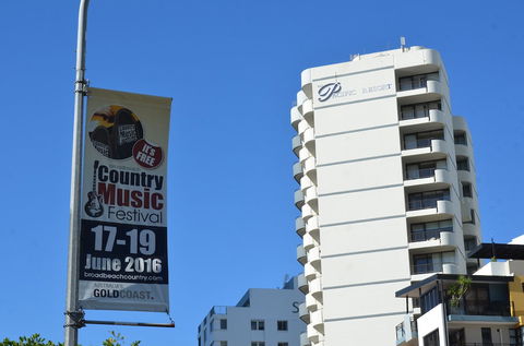 Pacific Resort Broadbeach - Accommodation Broome 2