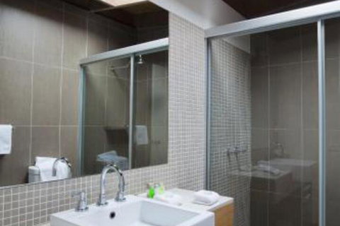 Chriss Beacon Point Restaurant & Villas - Accommodation Broome 5
