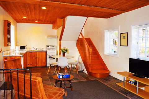 Cleburne Homestead - Accommodation Broome 6