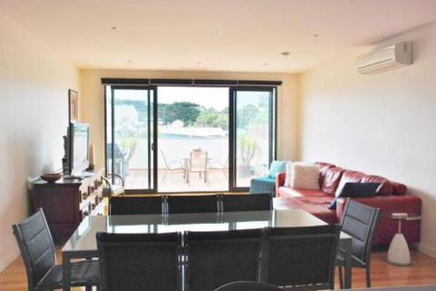 POSITION PERFECT CENTRAL INVERLOCH - Accommodation Broome 4