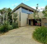 STYLISH HOLIDAY HOME OPPOSITE SURF - Accommodation Broome